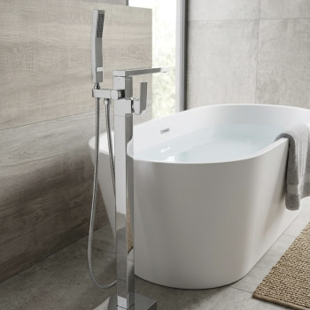 Free Standing Bath Mixer Chrome Flat Spout