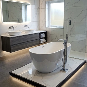 Bathtub Caspian Light Grey Gloss Free Standing with Overflow